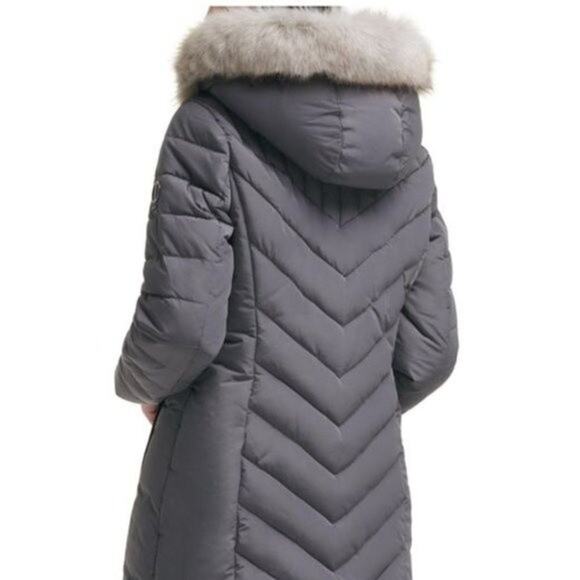 NWT DKNY Gray Puffer Jacket with Faux Fur Trimmed Hood - Picture 2 of 5